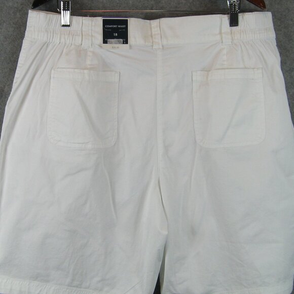 Karen Scott Comfort Waist Shorts White Size 18 NWT - Picture 3 of 7
